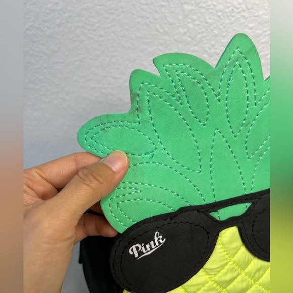 NEW VICTORIA'S SECRET PINK NATION PINEAPPLE LUNCH BOX COOLER TOTE BAG VICTORIAS - Picture 3 of 6